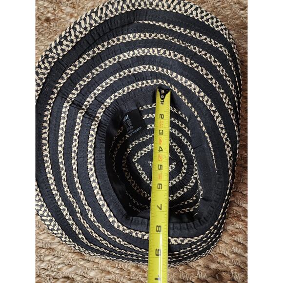 H&M Braided Straw Floppy Brim Sun Hat Size Medium Black Beige - Picture 7 of 8